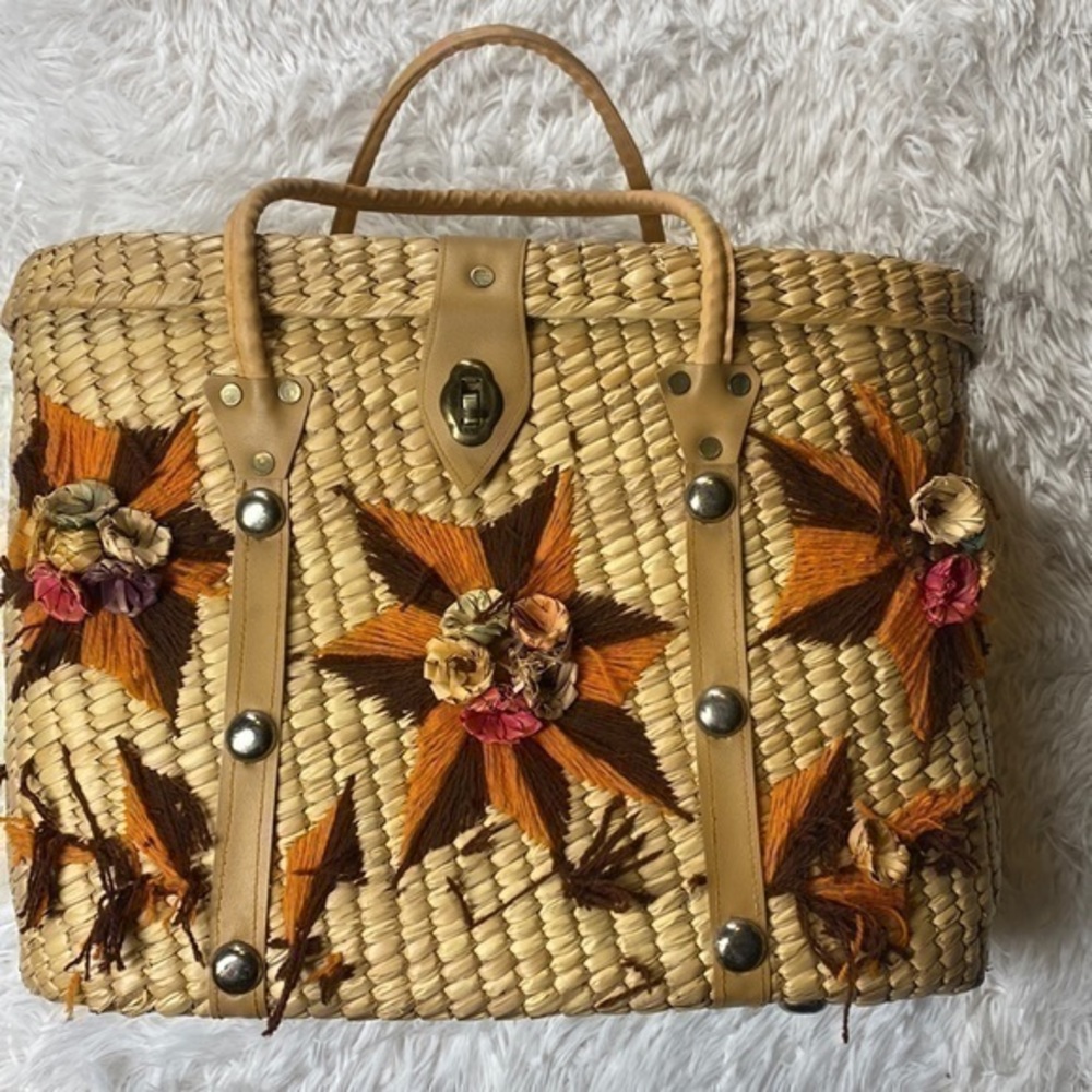 Vintage boho straw bag